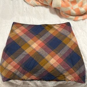 Adorable plaid skirt